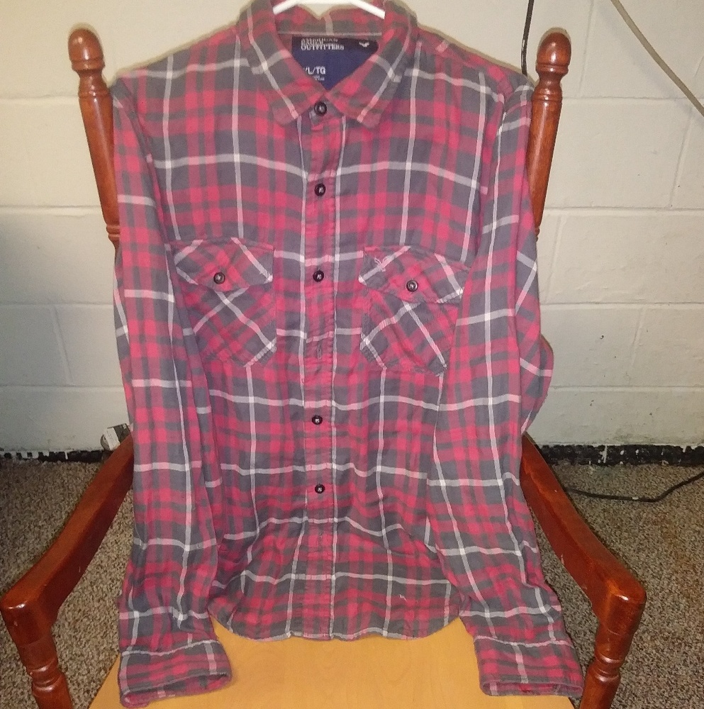 Men's American Eagle shirt